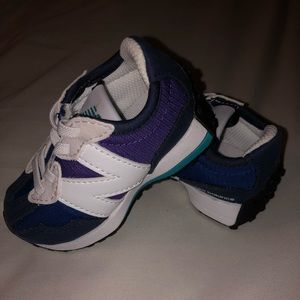 Toddler New Balance 327 Bungee Lace shoes size 5M